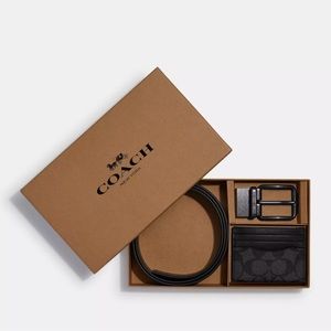 COACH Card Case And Belt Gift Set In Colorblock Signature Canvas